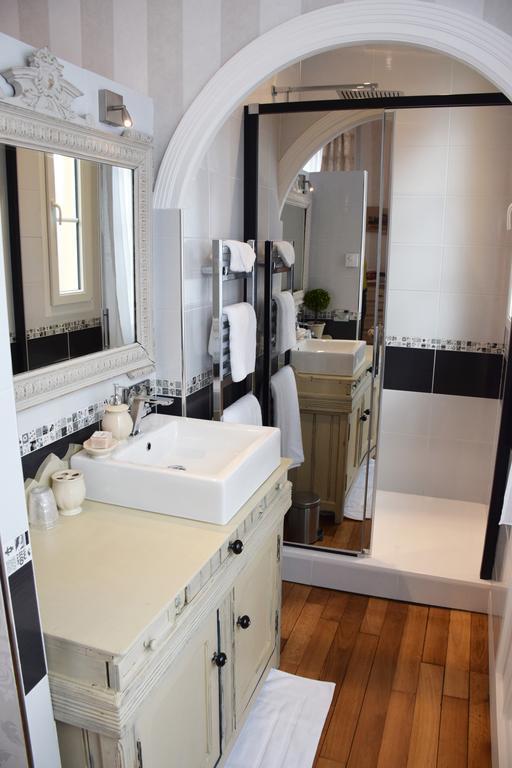 La Porte De Bretagne Peronne  Bilik gambar
